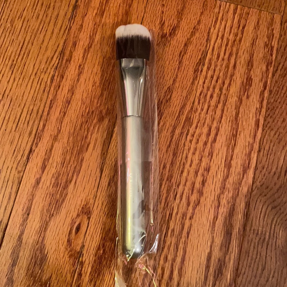 IT Cosmetic Airbrush